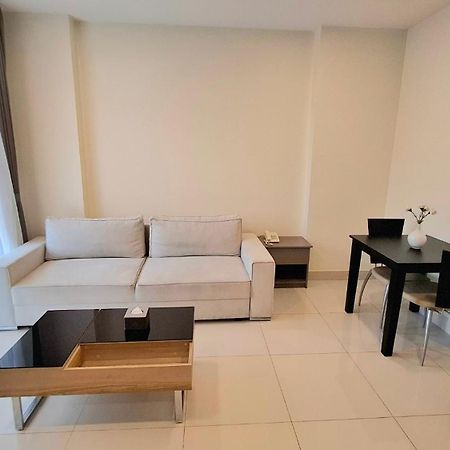 Tk View Hotel & Apartment Пном Пен Екстериор снимка